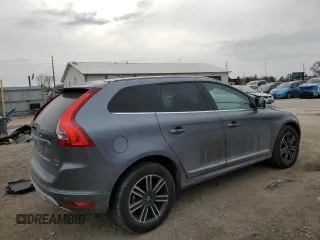 2017 Volvo XC60 Dynamic z VIN YV440MRRXH2107984, wystawiony jako Copart lot #47284055 z przebiegiem 67 043 mil mil oraz Szkoda całkowita • Salvage title. Historia ofert i sprzedaży dostępna na DreamBid. Obrazek 3.