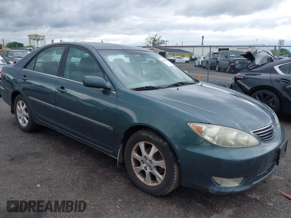 2006 Toyota Camry STD z VIN 4T1BE30K16U109299, wystawiony jako IAAI lot #42305401 z przebiegiem 300 503 mil mil oraz . Historia ofert i sprzedaży dostępna na DreamBid. Obrazek 1.