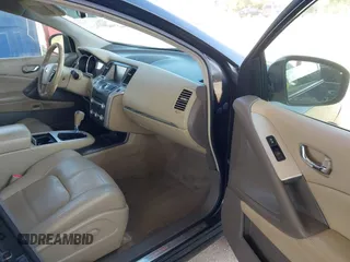 2013 Nissan Murano SL z VIN JN8AZ1MU9DW206048, wystawiony jako IAAI lot #42017780 z przebiegiem 146 150 mil mil oraz . Historia ofert i sprzedaży dostępna na DreamBid. Obrazek 5.