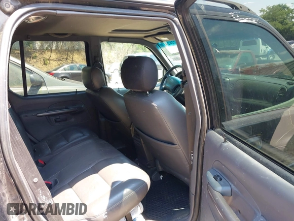 2001 Ford Explorer Sport Trac с VIN 1FMZU77EX1UA86462, выставлен на аукционе IAAI как лот 42822624 с пробегом 107 808 миль миль и . История ставок и продаж доступна на DreamBid. Изображение 8.
