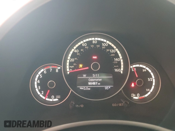 2013 Volkswagen Beetle with VIN 3VW4S7AT9DM687105, listed as a Copart auction lot 62742764 with 90,487 mi miles and Clean Title. Bid and sale history available at DreamBid. Image 9.