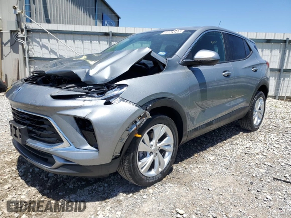 2025 Buick Encore GX Preferred с VIN KL4AMBSL0SB199984, выставлен на аукционе Copart как лот 58047645 с пробегом 1 568 миль миль и Чистый • Clean title. История ставок и продаж доступна на DreamBid. Изображение 1.