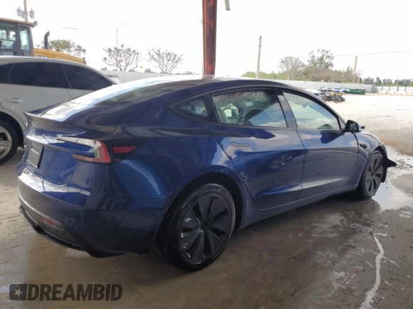 2025 Tesla Model 3 Long Range with VIN 5YJ3E1EA8SF903698, listed as a Copart auction lot 47737195 with 3,513 mi miles and Salvage Title. Bid and sale history available at carsss.com. Image 3.