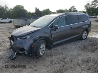 2021 Chrysler Pacifica Touring L with VIN 2C4RC1BG2MR521554, listed as a Copart auction lot 60504115 with 39,692 mi miles and Salvage title. Bid and sale history available at DreamBid. Image 1.