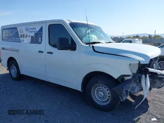 2017 Nissan NV Cargo S z VIN 1N6BF0KMXHN800601, wystawiony jako IAAI lot #41972198 z przebiegiem 208 279 mil mil oraz . Historia ofert i sprzedaży dostępna na DreamBid. Obrazek 1.