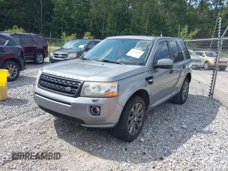 2013 Land Rover LR2 z VIN SALFR2BGXDH364562, wystawiony jako IAAI lot #42554838 z przebiegiem 151 181 mil mil oraz . Historia ofert i sprzedaży dostępna na DreamBid. Obrazek 6.
