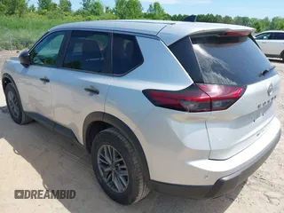 2024 Nissan Rogue S with VIN 5N1BT3AA8RC711137, listed as a IAAI auction lot 42592925 with 32,641 mi miles and . Bid and sale history available at DreamBid. Image 3.