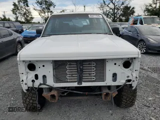 1991 Chevrolet Blazer с VIN 1GNCT18Z5M8105497, выставлен на аукционе Copart как лот 65277335 с пробегом 156 219 миль миль и Списание • Salvage title. История ставок и продаж доступна на DreamBid. Изображение 5.