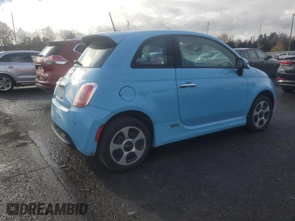 2015 FIAT 500e with VIN 3C3CFFGE0FT694401, listed as a Copart auction lot 82338694 with 140,003 mi miles and Clean Title. Bid and sale history available at carsss.com. Image 3.