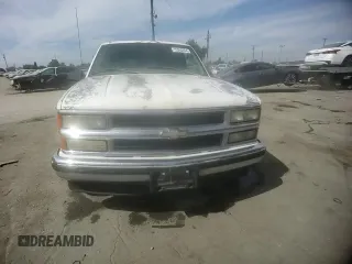 1997 Chevrolet Suburban with VIN 1GNEC16R5VJ301591, listed as a Copart auction lot 75965054 with 213,321 mi miles and Salvage Title. Bid and sale history available at carsss.com. Image 11.