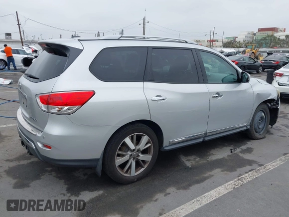 2014 Nissan Pathfinder SL with VIN 5N1AR2MN6EC726507, listed as a IAAI auction lot 42444733 with 136,280 mi miles and . Bid and sale history available at DreamBid. Image 4.