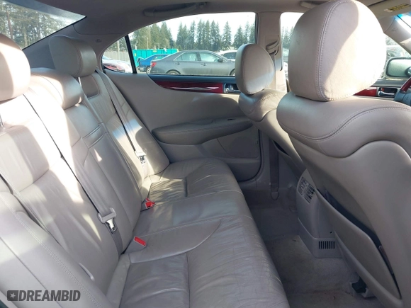 2003 Lexus ES 300 with VIN JTHBF30G130121418, listed as a IAAI auction lot 41667129 with 1 mi miles. Bid and sale history available at carsss.com. Image 8.