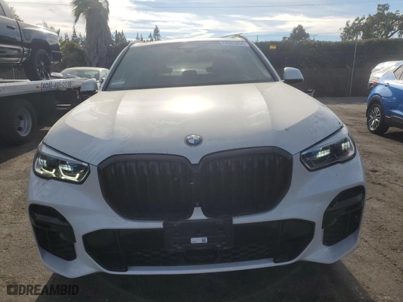 2022 BMW X5 M50i with VIN 5UXJU4C0XN9J82769, listed as a Copart auction lot 74985654 with 22,810 mi miles and Salvage Title. Bid and sale history available at carsss.com. Image 5.