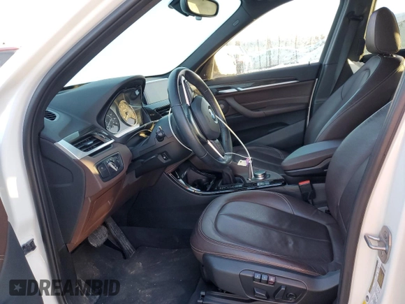 2016 BMW X1 xDrive28i with VIN WBXHT3C39G5F67635, listed as a Copart auction lot 38488573 with 62,157 mi miles. Bid and sale history available at carsss.com. Image 7.