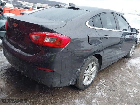 2017 Chevrolet Cruze LT with VIN 1G1BE5SMXH7190196, listed as a IAAI auction lot 41564441 with 127,770 mi miles. Bid and sale history available at carsss.com. Image 4.