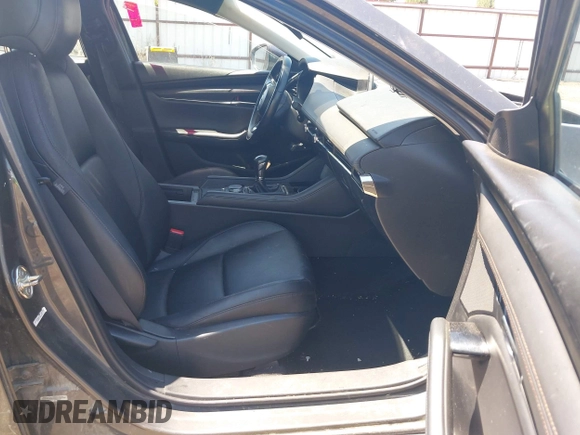 2019 Mazda 3 Select with VIN JM1BPBAM3K1140283, listed as a IAAI auction lot 42666287 with 76,106 mi miles and . Bid and sale history available at DreamBid. Image 5.