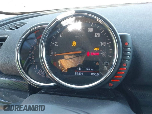 2016 MINI Clubman z VIN WMWLN5C51G2E30234, wystawiony jako IAAI lot #41408299 z przebiegiem 81 895 mil mil oraz . Historia ofert i sprzedaży dostępna na DreamBid. Obrazek 12.