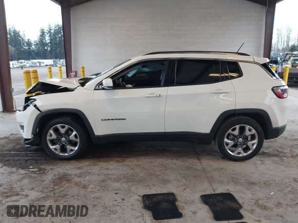 2019 Jeep Compass Limited with VIN 3C4NJCCB4KT675857, listed as a IAAI auction lot 41533156 with 59,832 mi miles. Bid and sale history available at carsss.com. Image 14.