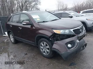 2013 Kia Sorento LX with VIN 5XYKT3A62DG395237, listed as a IAAI auction lot 41207800 with 125,671 mi miles and . Bid and sale history available at DreamBid. Image 1.