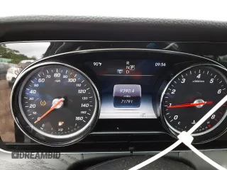 2017 Mercedes-Benz E-Class E 300 Luxury with VIN WDDZF4KBXHA151502, listed as a Copart auction lot 49721742 with 71,791 mi miles. Bid and sale history available at carsss.com. Image 8.
