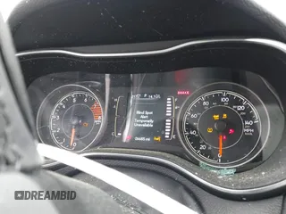 2022 Jeep Cherokee X z VIN 1C4PJMCXXND537681, wystawiony jako IAAI lot #41854831 z przebiegiem 26 685 mil mil oraz . Historia ofert i sprzedaży dostępna na DreamBid. Obrazek 7.