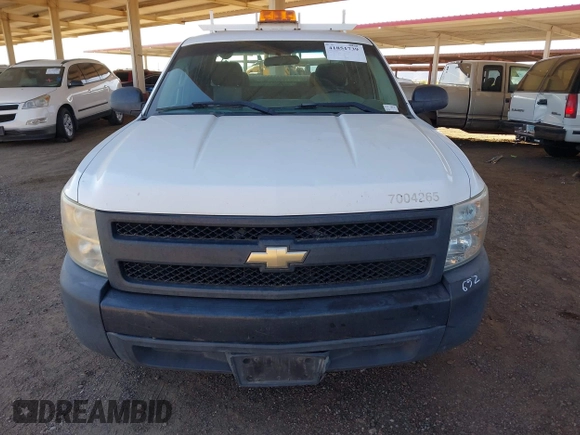 2007 Chevrolet Silverado 1500 LT w/1LT with VIN 1GCEC19077Z637107, listed as a IAAI auction lot 41851739 with 148,277 mi miles. Bid and sale history available at carsss.com. Image 6.