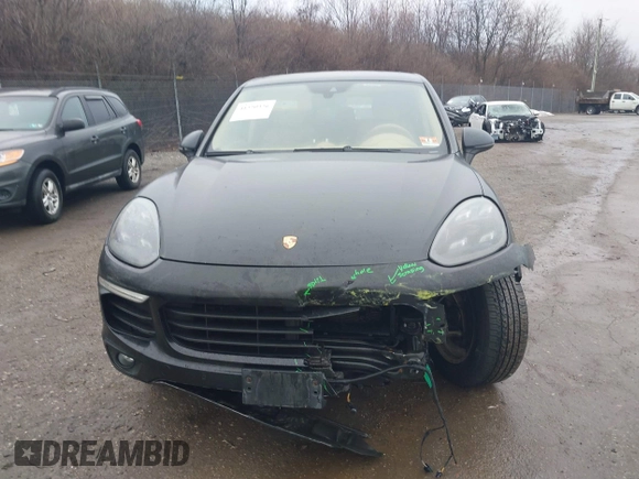 2016 Porsche Cayenne with VIN WP1AA2A28GLA06519, listed as a IAAI auction lot 41520326 with 144,828 mi miles. Bid and sale history available at carsss.com. Image 13.