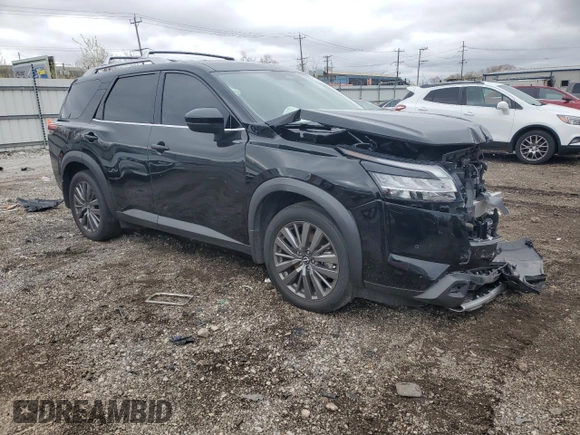 2022 Nissan Pathfinder SL z VIN 5N1DR3CB2NC236186, wystawiony jako Copart lot #53695795 z przebiegiem 23 203 mil mil oraz Szkoda całkowita • Salvage title. Historia ofert i sprzedaży dostępna na DreamBid. Obrazek 4.