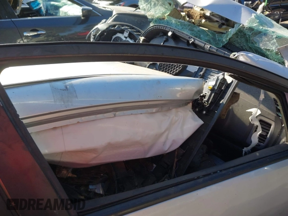 2016 Kia Forte LX z VIN KNAFK4A6XG5616152, wystawiony jako IAAI lot #40110455 z przebiegiem Nie podano mil oraz . Historia ofert i sprzedaży dostępna na DreamBid. Obrazek 5.