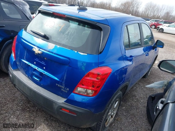 2015 Chevrolet Trax LS with VIN KL7CJPSBXFB199277, listed as a IAAI auction lot 41412214 with 147,216 mi miles. Bid and sale history available at carsss.com. Image 4.