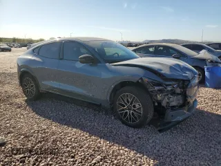 2024 Ford Mustang Mach-E Premium z VIN 3FMTK3R76RMA28805, wystawiony jako Copart lot #85936834 z przebiegiem 1 169 mil mil oraz Szkoda całkowita • Salvage title. Historia ofert i sprzedaży dostępna na DreamBid. Obrazek 4.