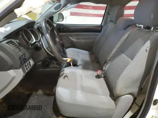 2013 Toyota Tacoma z VIN 5TFPX4EN6DX015170, wystawiony jako Copart lot #50858535 z przebiegiem 144 378 mil mil oraz Szkoda całkowita • Salvage title. Historia ofert i sprzedaży dostępna na DreamBid. Obrazek 7.