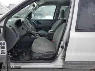 2007 Ford Escape XLT with VIN 1FMYU03107KB33508, listed as a Copart auction lot 44764355 with 153,403 mi miles and Salvage Title. Bid and sale history available at carsss.com. Image 7.