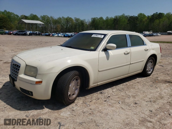 2005 Chrysler 300 with VIN 2C3JA53G45H174992, listed as a Copart auction lot 52965775 with 233,417 mi miles and Clean Title. Bid and sale history available at carsss.com. Image 1.