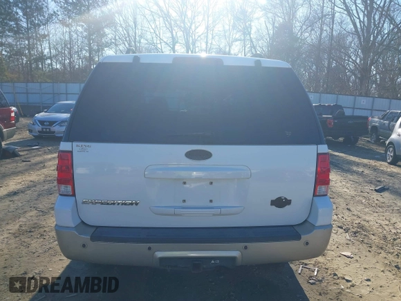 2005 Ford Expedition Eddie Bauer with VIN 1FMFU18505LB03828, listed as a IAAI auction lot 41326110 with 218,637 mi miles. Bid and sale history available at carsss.com. Image 16.