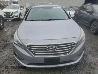 2015 Hyundai Sonata SE z VIN 5NPE24AF4FH010861, wystawiony jako Copart lot #55821735 z przebiegiem 207 202 mil mil oraz Czysty tytuł • Clean title. Historia ofert i sprzedaży dostępna na DreamBid. Obrazek 5.