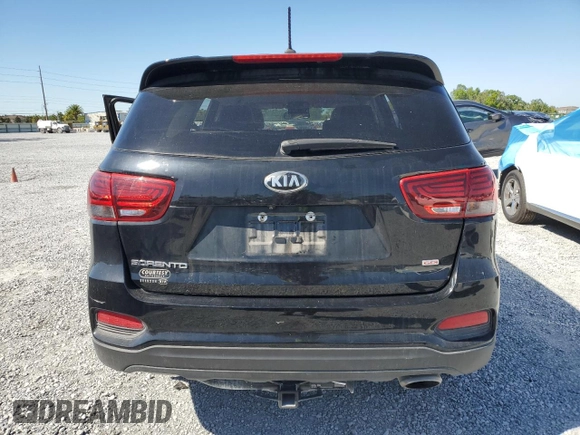 2020 Kia Sorento LX with VIN 5XYPG4A36LG685467, listed as a Copart auction lot 50245455 with 12,189 mi miles and Non Repairable. Bid and sale history available at carsss.com. Image 6.
