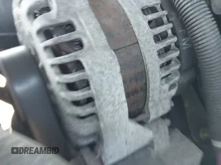 2011 Chevrolet Suburban LS z VIN 1GNSKHE33BR268213, wystawiony jako IAAI lot #42828138 z przebiegiem 168 744 mil mil oraz . Historia ofert i sprzedaży dostępna na DreamBid. Obrazek 19.