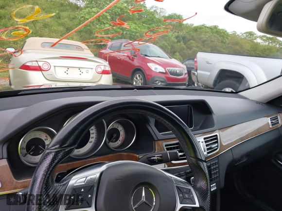 2014 Mercedes-Benz E 350 Luxury with VIN WDDHF8JB0EA907936, listed as a IAAI auction lot 40480628 with Not Provided miles and . Bid and sale history available at DreamBid. Image 7.