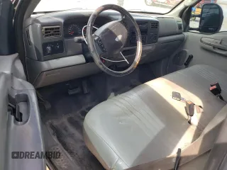 2004 Ford F-250 XL z VIN 1FTNF20L04EA69791, wystawiony jako Copart lot #54424805 z przebiegiem 257 994 mil mil oraz Szkoda całkowita • Salvage title. Historia ofert i sprzedaży dostępna na DreamBid. Obrazek 8.