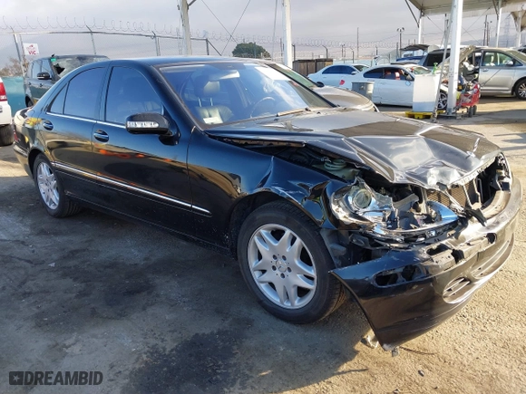 2006 Mercedes-Benz S-Class 3.7L with VIN WDBNF67JX6A473072, listed as a IAAI auction lot 41495486 with 161,762 mi miles. Bid and sale history available at carsss.com. Image 1.