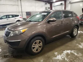 2011 Kia Sportage LX z VIN KNDPBCA22B7068837, wystawiony jako Copart lot #51450685 z przebiegiem 178 413 mil mil oraz Czysty tytuł • Clean title. Historia ofert i sprzedaży dostępna na DreamBid. Obrazek 1.