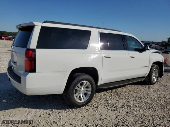 2019 Chevrolet Suburban LT with VIN 1GNSKHKC2KR346694, listed as a Copart auction lot 48565605 with 33,779 mi miles and Salvage Title. Bid and sale history available at carsss.com. Image 3.
