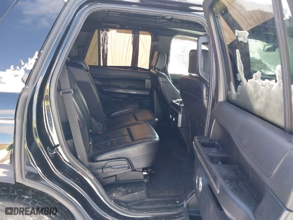 2020 Ford Expedition XLT with VIN 1FMJU1JT5LEA93690, listed as a IAAI auction lot 41592025 with 68,595 mi miles. Bid and sale history available at carsss.com. Image 8.
