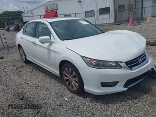 2015 Honda Accord Touring z VIN 1HGCR3F93FA011461, wystawiony jako IAAI lot #42615175 z przebiegiem 140 174 mil mil oraz . Historia ofert i sprzedaży dostępna na DreamBid. Obrazek 1.