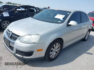 2010 Volkswagen Jetta Limited Edition z VIN 3VWAX7AJ2AM078677, wystawiony jako IAAI lot #42047598 z przebiegiem 193 291 mil mil oraz . Historia ofert i sprzedaży dostępna na DreamBid. Obrazek 2.