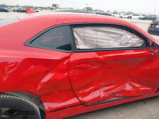 2015 Chevrolet Camaro SS with VIN 2G1FJ1EW6F9297521, listed as a IAAI auction lot 41321710 with 27,830 mi miles. Bid and sale history available at carsss.com. Image 13.
