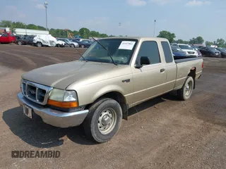 2000 Ford Ranger XL z VIN 1FTYR14V6YTB34235, wystawiony jako IAAI lot #41927861 z przebiegiem 241 851 mil mil oraz . Historia ofert i sprzedaży dostępna na DreamBid. Obrazek 2.