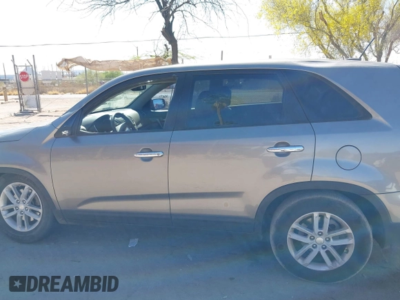 2014 Kia Sorento LX with VIN 5XYKT3A6XEG480411, listed as a IAAI auction lot 42008356 with 137,435 mi miles and . Bid and sale history available at DreamBid. Image 14.