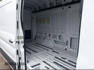 2023 Ford Transit Cargo с VIN 1FTBR3U84PKB02433, выставлен на аукционе IAAI как лот 41895220 с пробегом 87 542 миль миль и . История ставок и продаж доступна на DreamBid. Изображение 8.